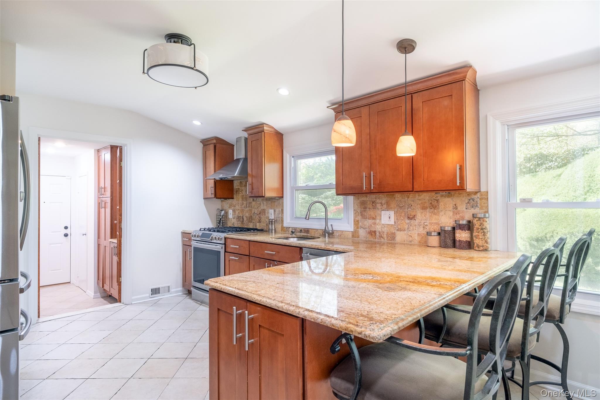 #3 photo, 24 Sheldrake Place, New Rochelle , NY 10804