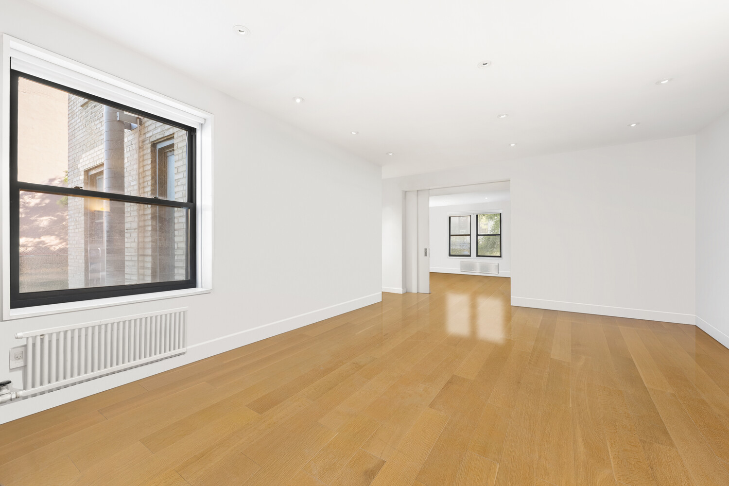 #1 photo, 99 E 4TH Street, 曼哈顿 东村区 East Village , NY 10003