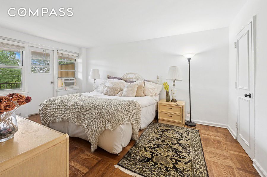 #8 photo, 4525 Henry Hudson Parkway W, Riverdale , NY 10471