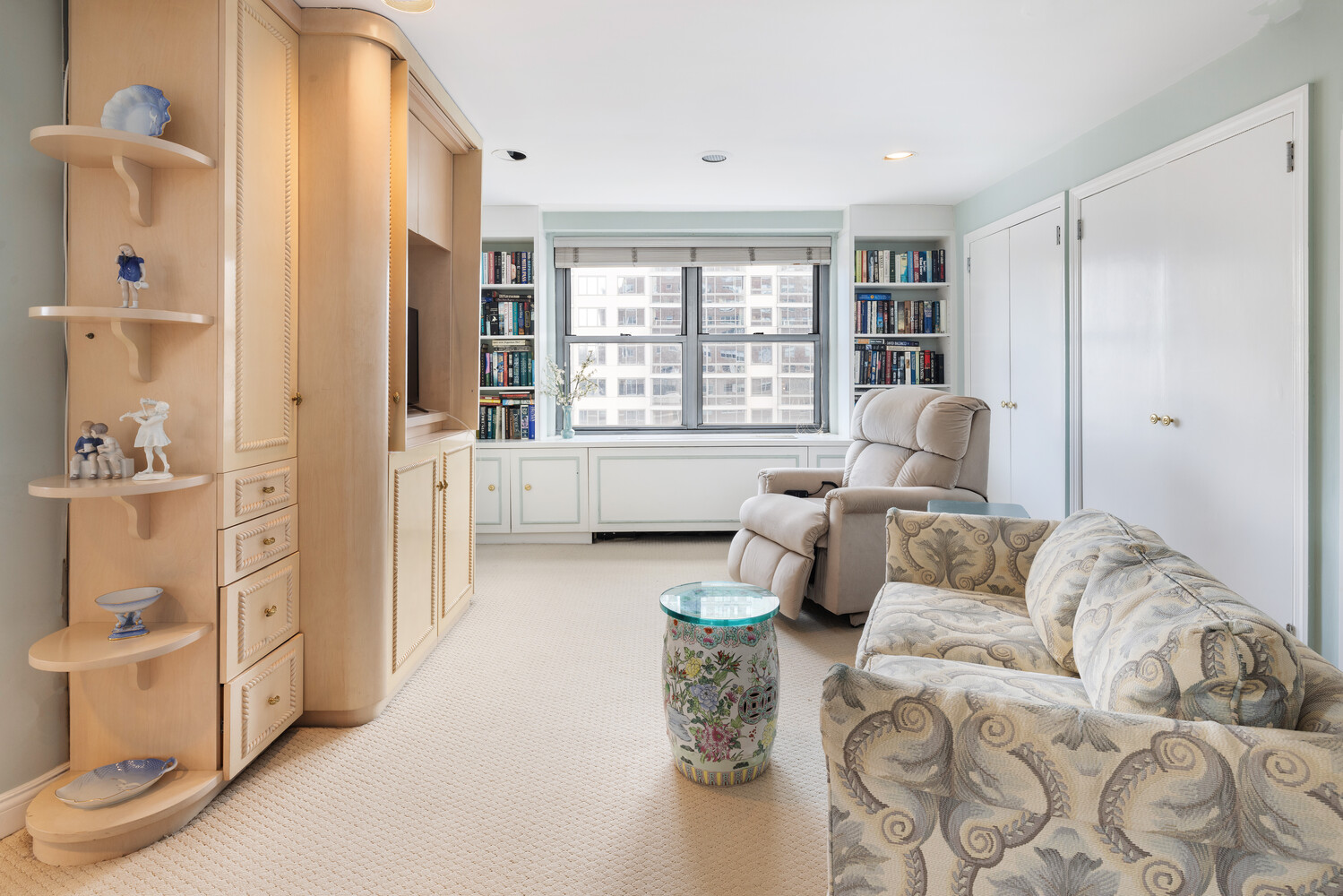 #13 photo, 360 E 72ND Street, Lenox Hill , NY 10021