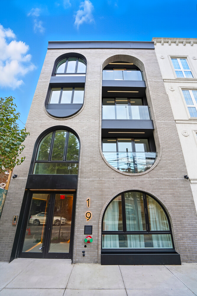 #19 photo, 19 N HENRY Street, Williamsburg , NY 11222