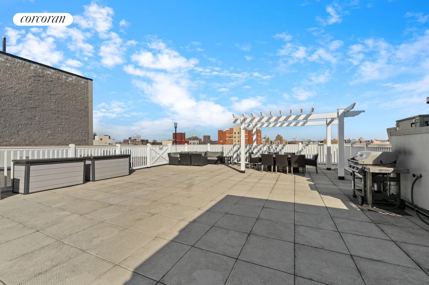 #11 photo, 21-17 31ST Avenue, クイーンズ区 Astoria , NY 11106