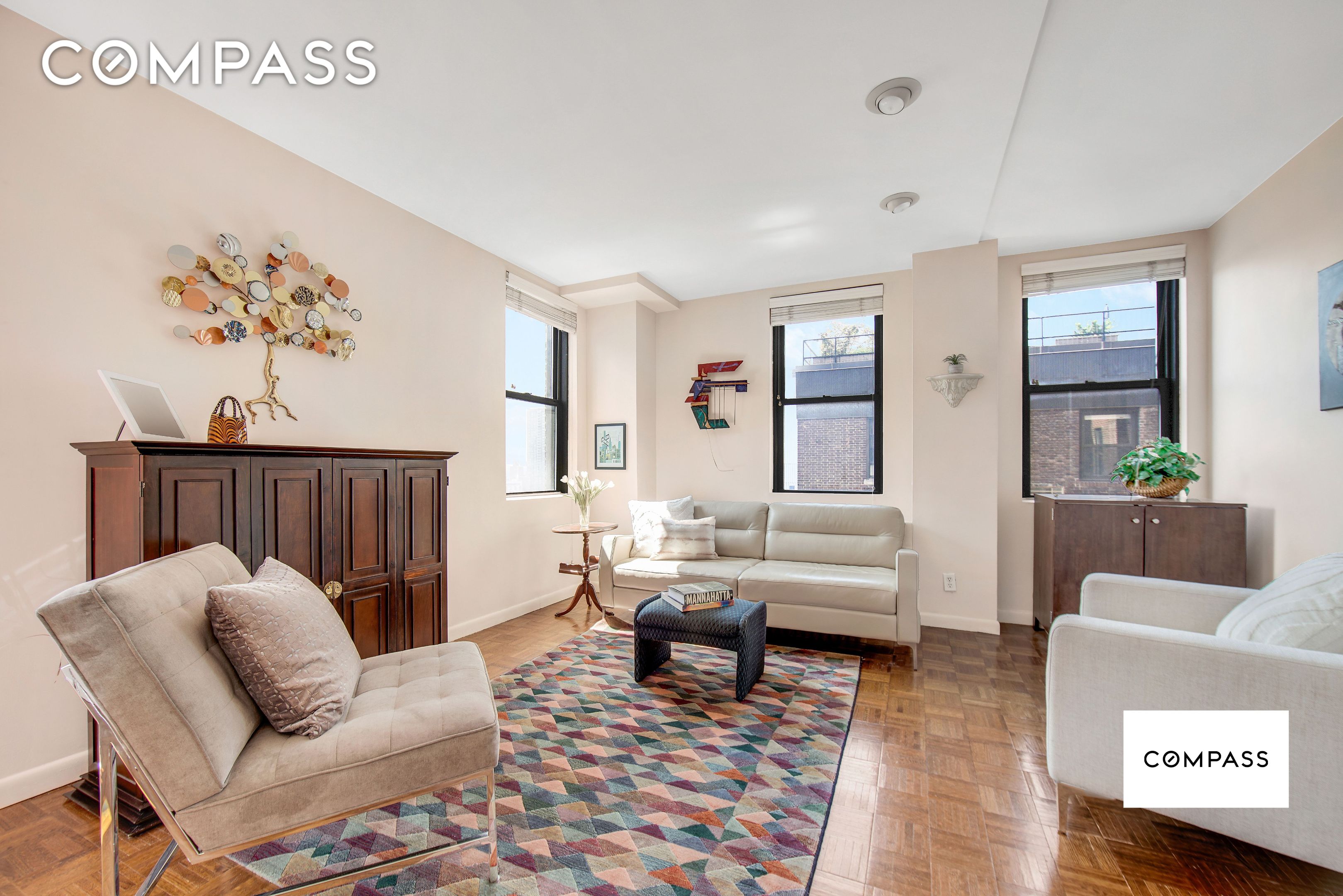 #1 photo, 340 W 55th Street, मैनहटन Hell's Kitchen , NY 10019