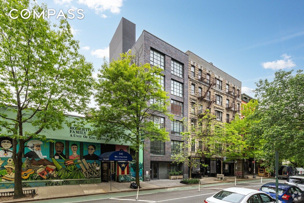 #10 photo, 536 E 13th Street, East Village , NY 10009