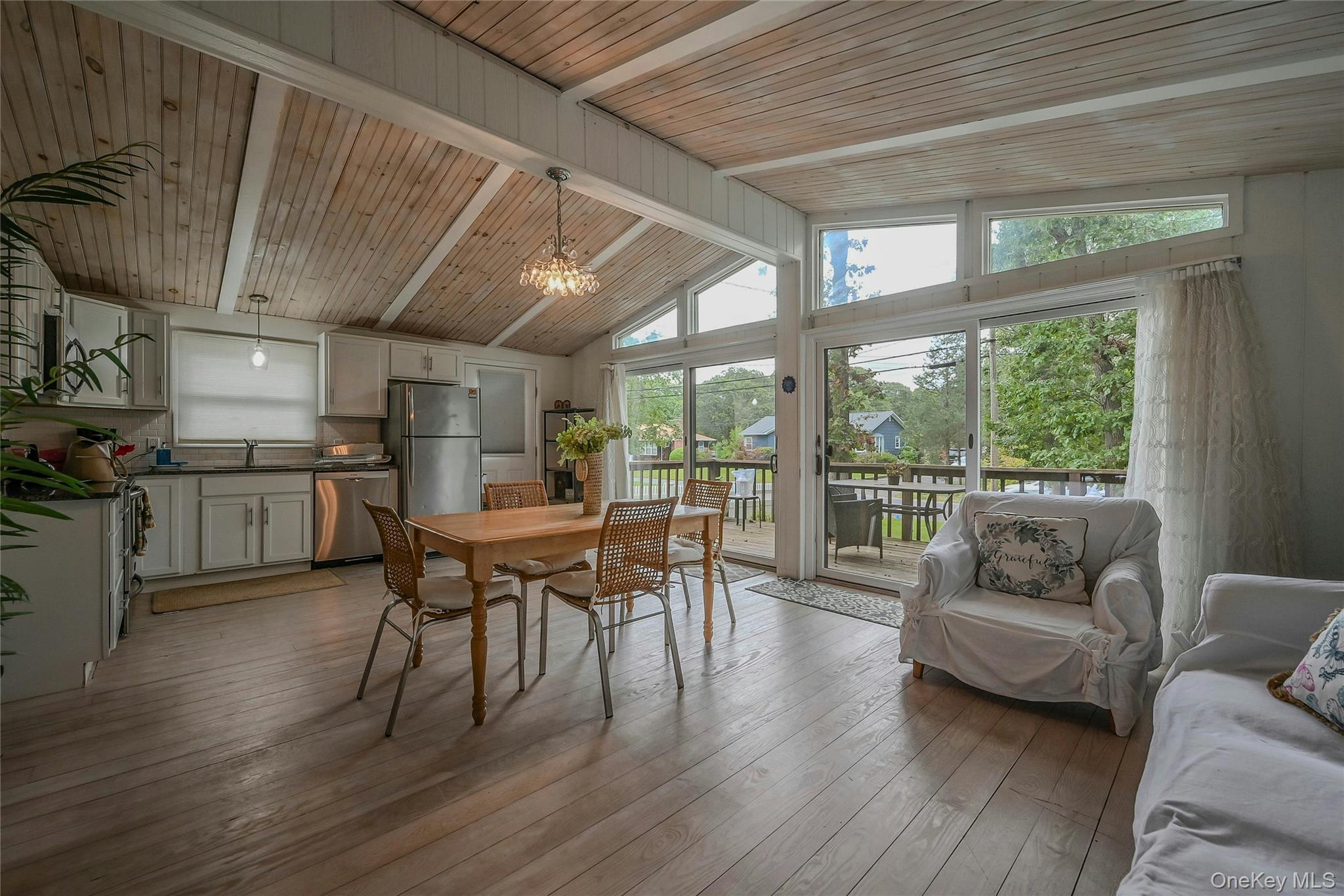 #1 photo, 820 Bray Avenue, Laurel , NY 11948