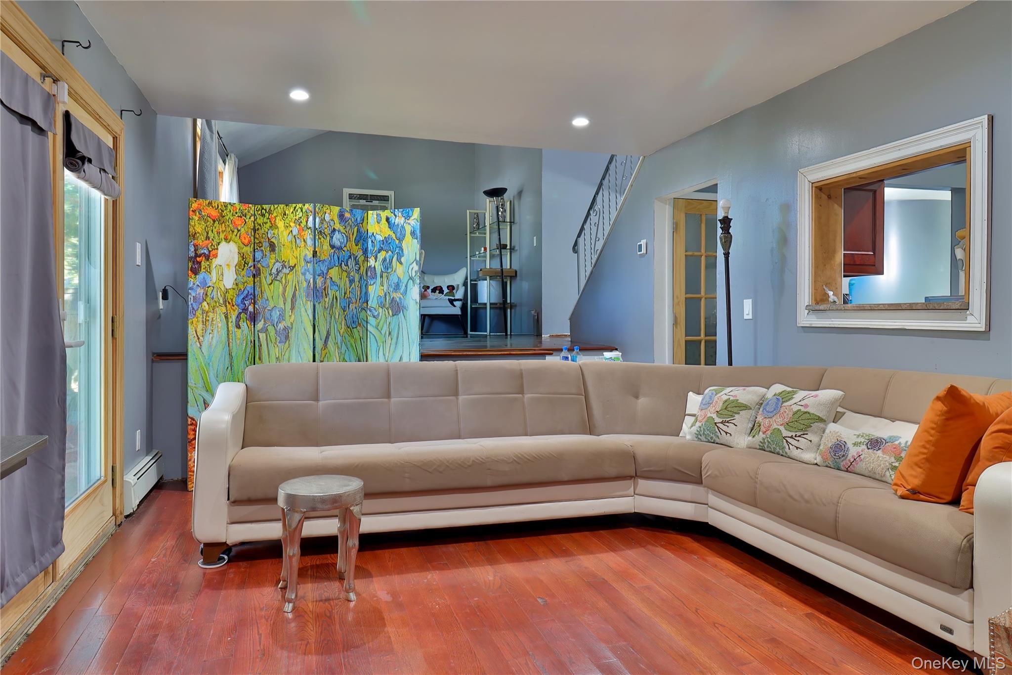 #10 photo, 102 Branch Avenue, Central Islip , NY 11722