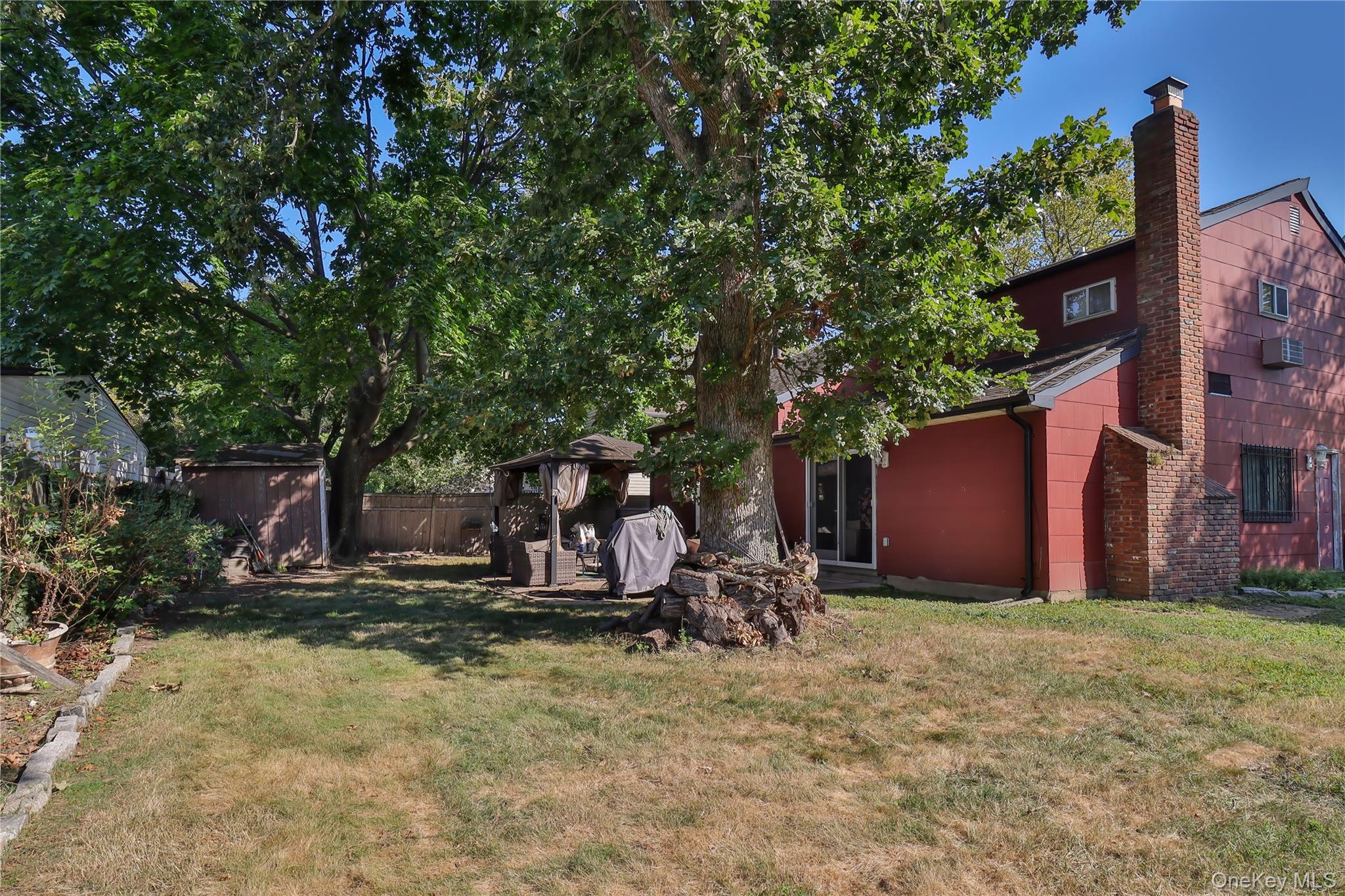 #13 photo, 102 Branch Avenue, Central Islip , NY 11722