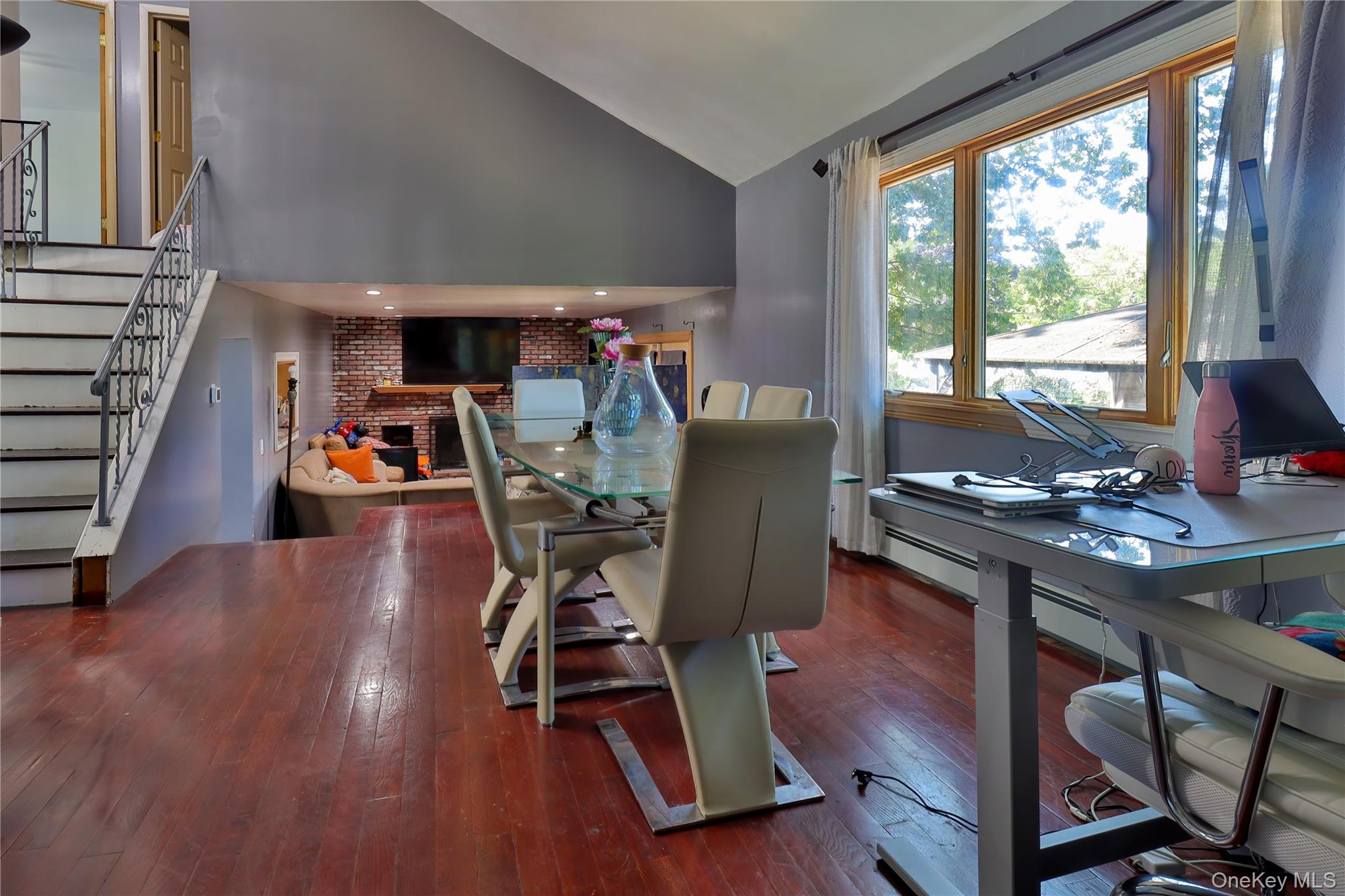 #8 photo, 102 Branch Avenue, Central Islip , NY 11722