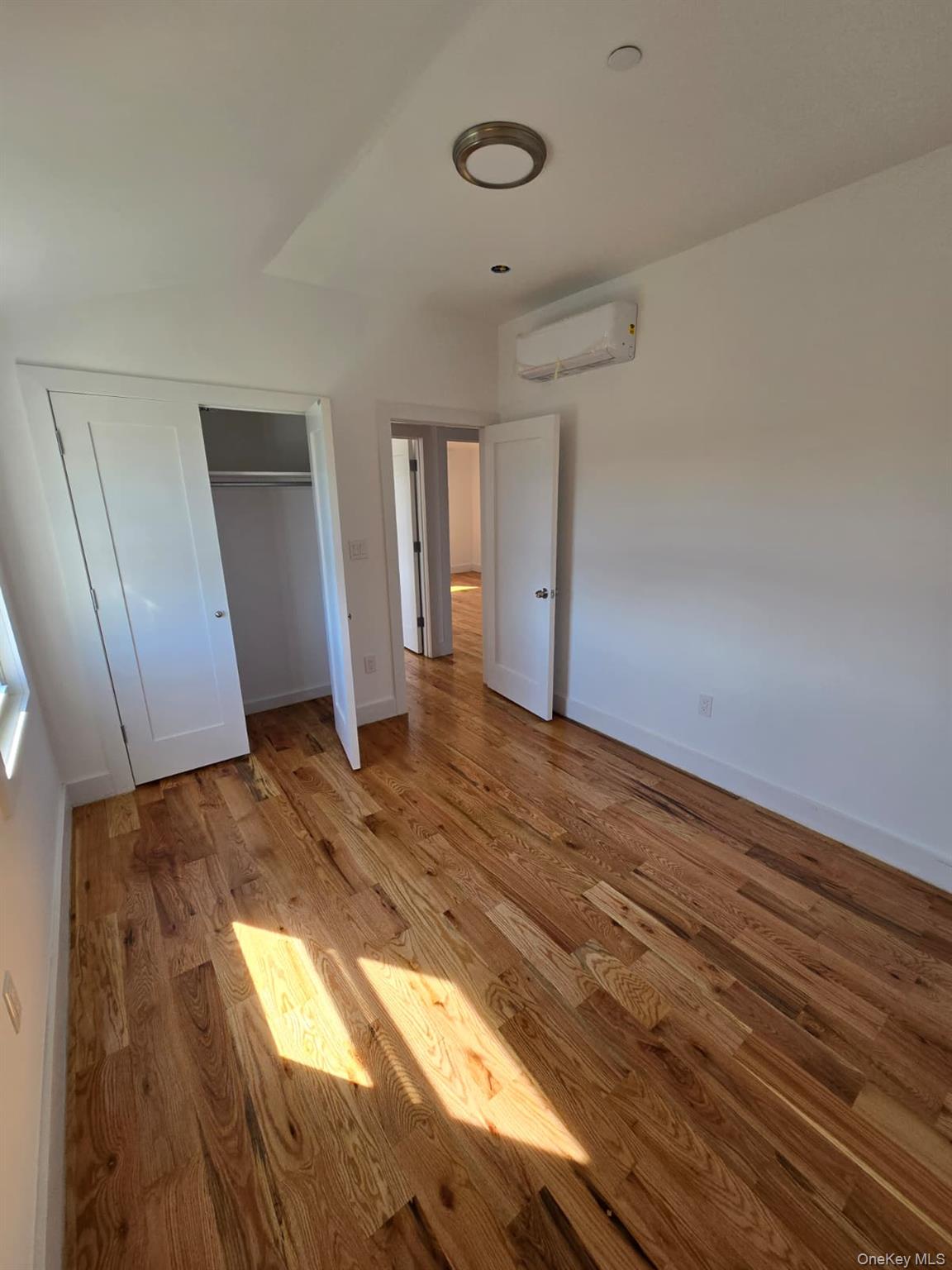 #18 photo, 453 Beach 45 st, Far Rockaway , NY 11691