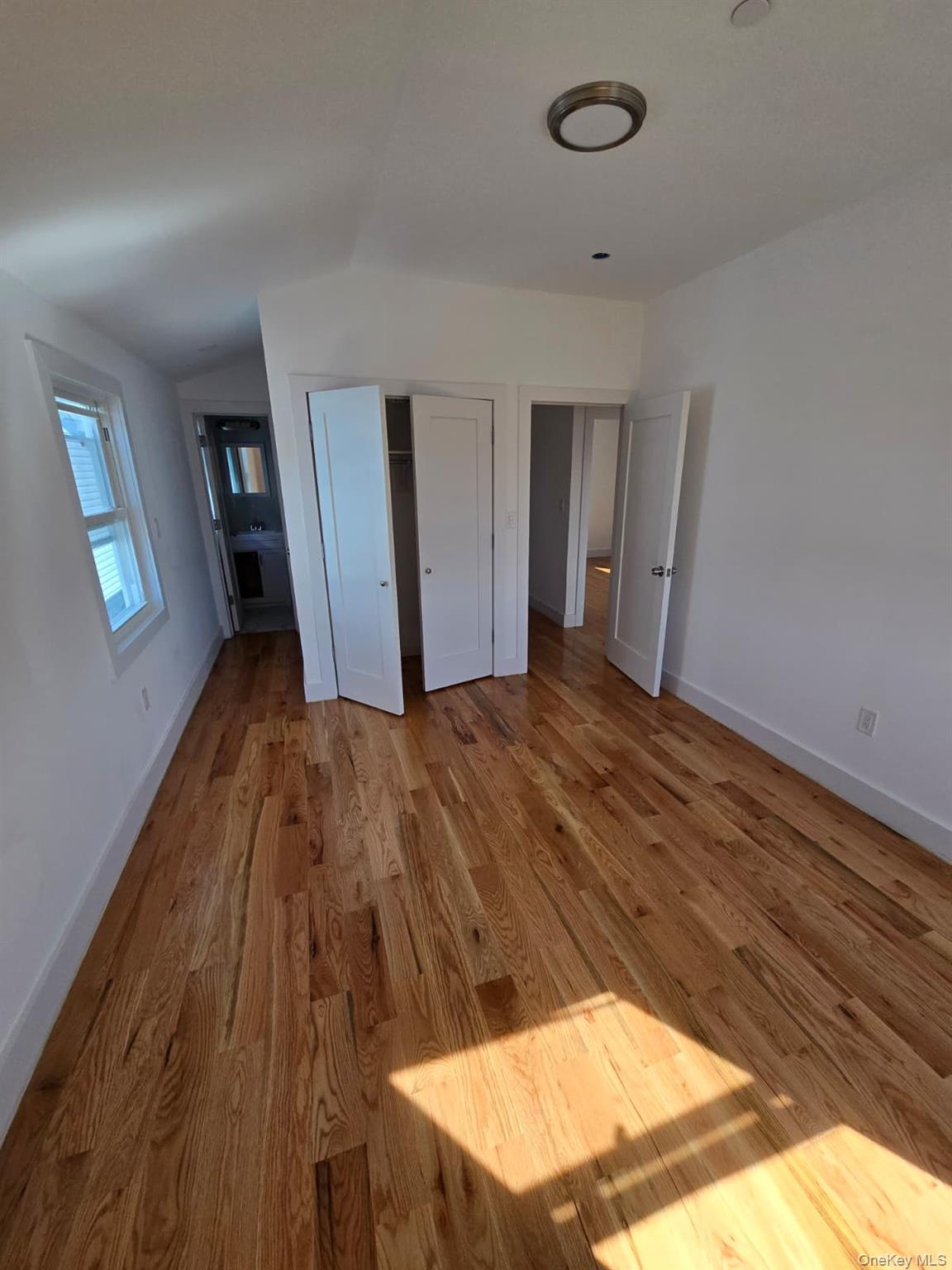 #4 photo, 453 Beach 45 st, Far Rockaway , NY 11691