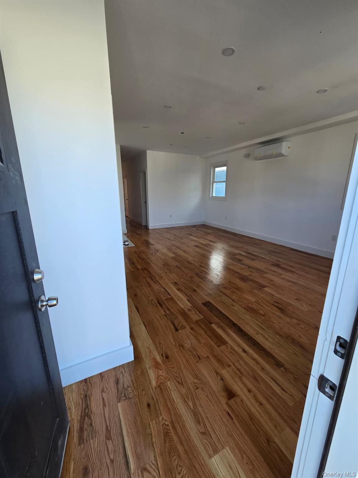 #9 photo, 453 Beach 45 st, Far Rockaway , NY 11691