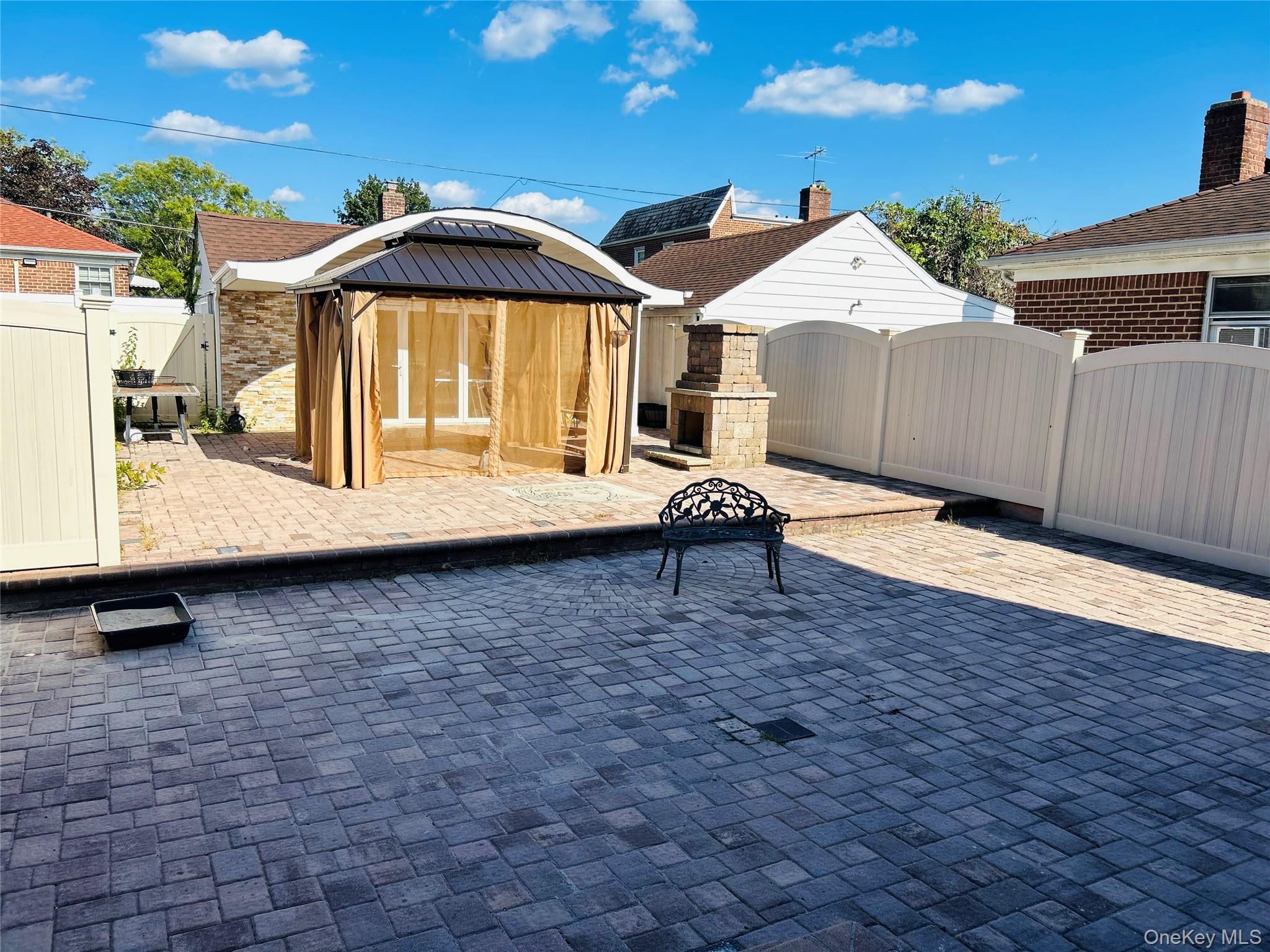 #20 photo, 86-07 Little Neck Parkway, Floral Park , NY 11001