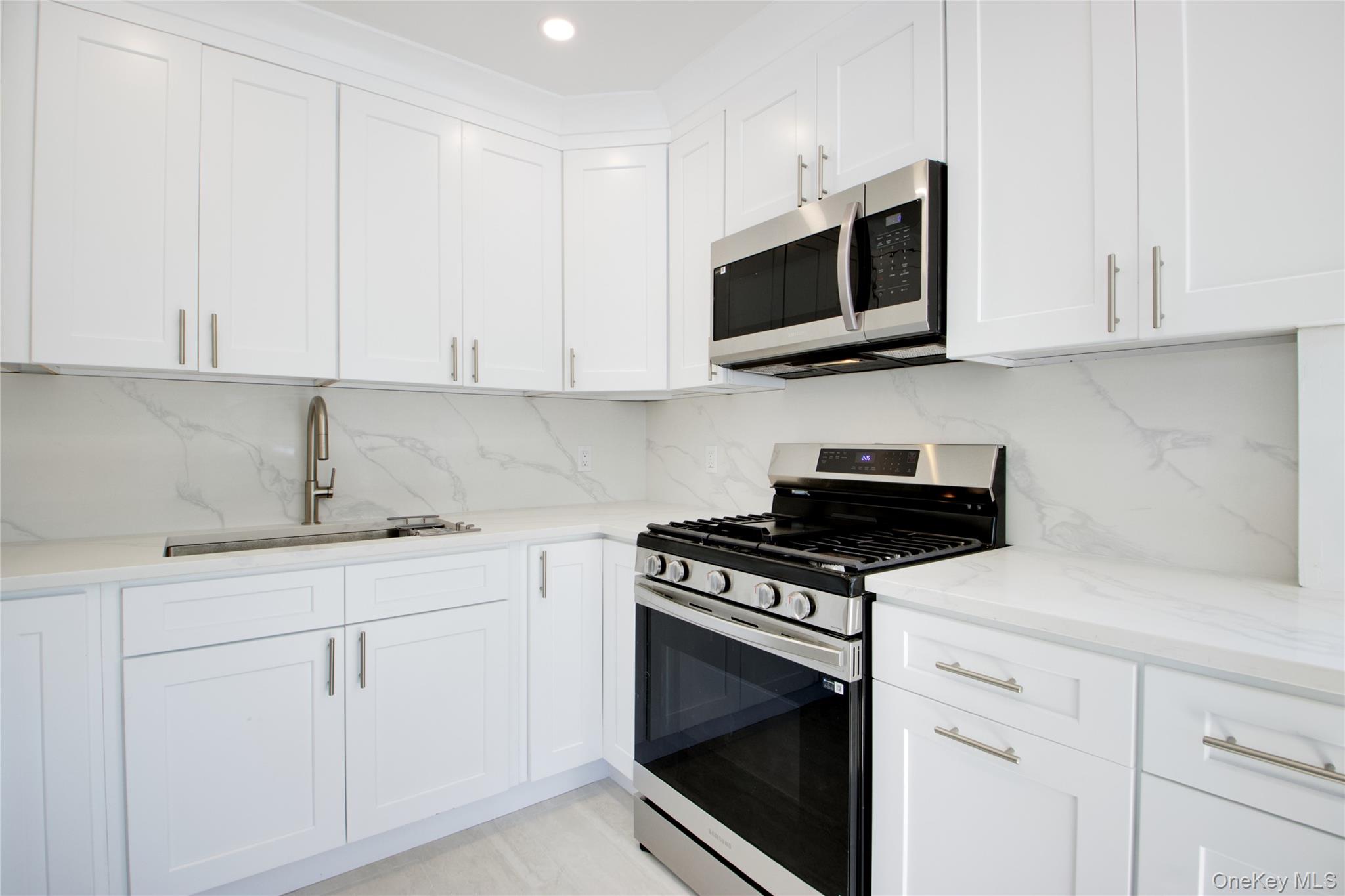 #16 photo, 46 N Linwood Road, Port Washington , NY 11050