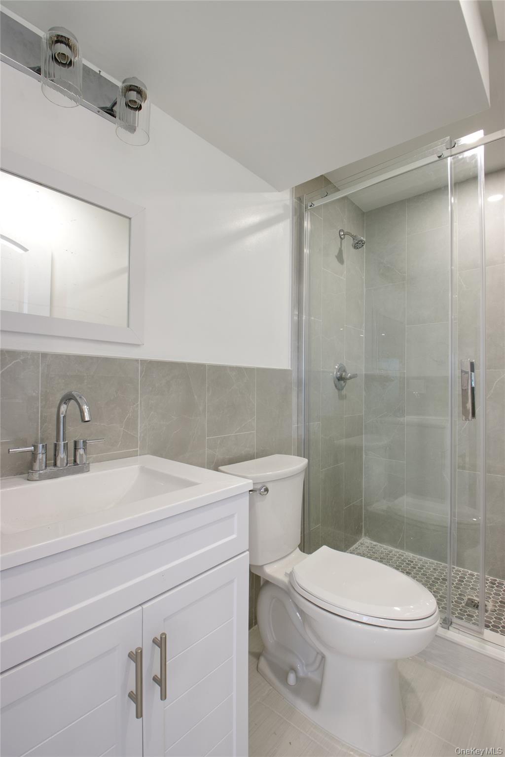 #19 photo, 46 N Linwood Road, Port Washington , NY 11050