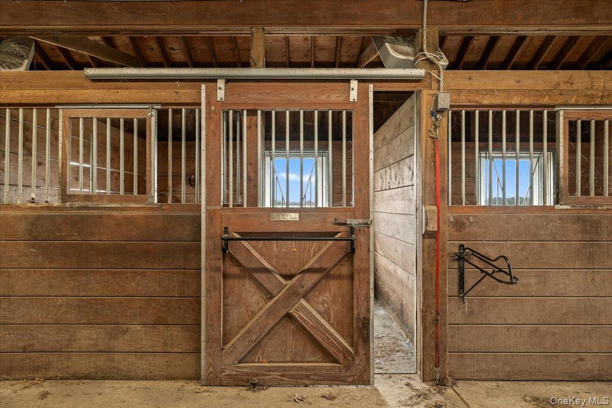 #10 photo, 1535 Middle Road, サフォーク郡 Calverton , NY 11933