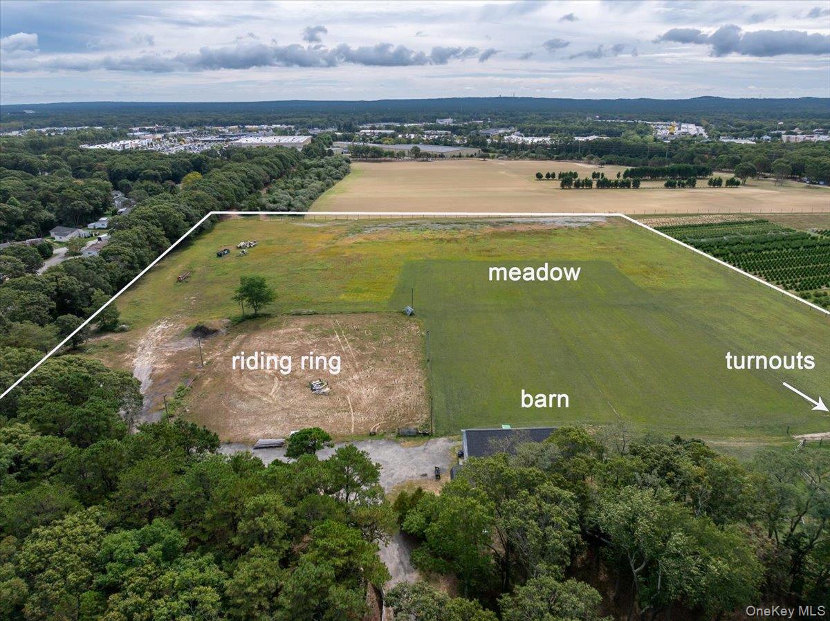 #3 photo, 1535 Middle Road, サフォーク郡 Calverton , NY 11933