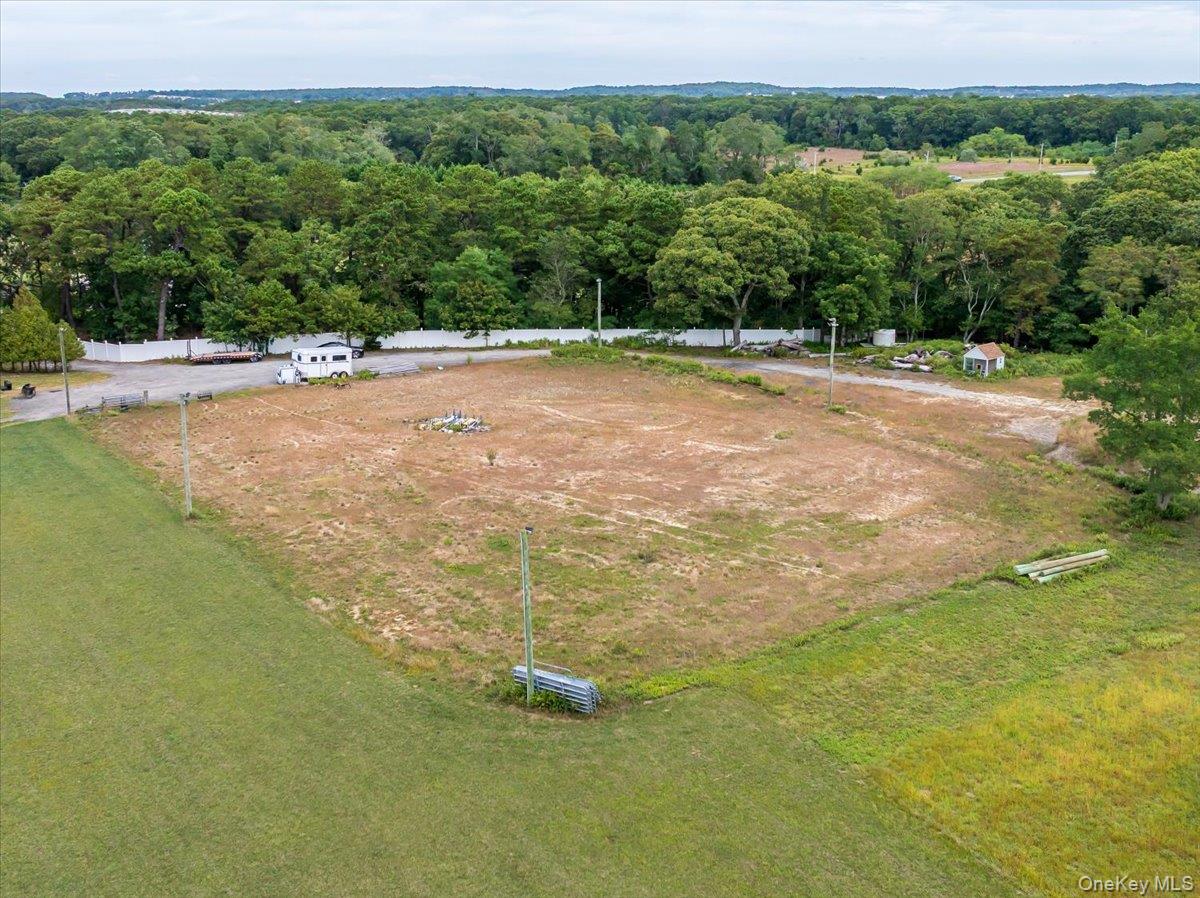 #4 photo, 1535 Middle Road, サフォーク郡 Calverton , NY 11933