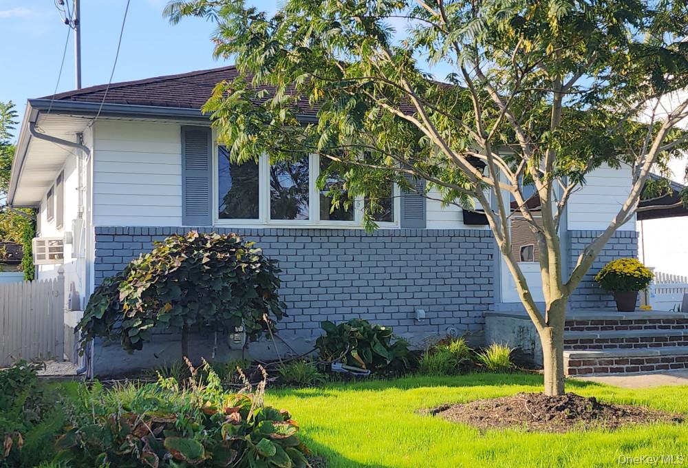 #2 photo, 206 N Kentucky Avenue, Massapequa , NY 11758