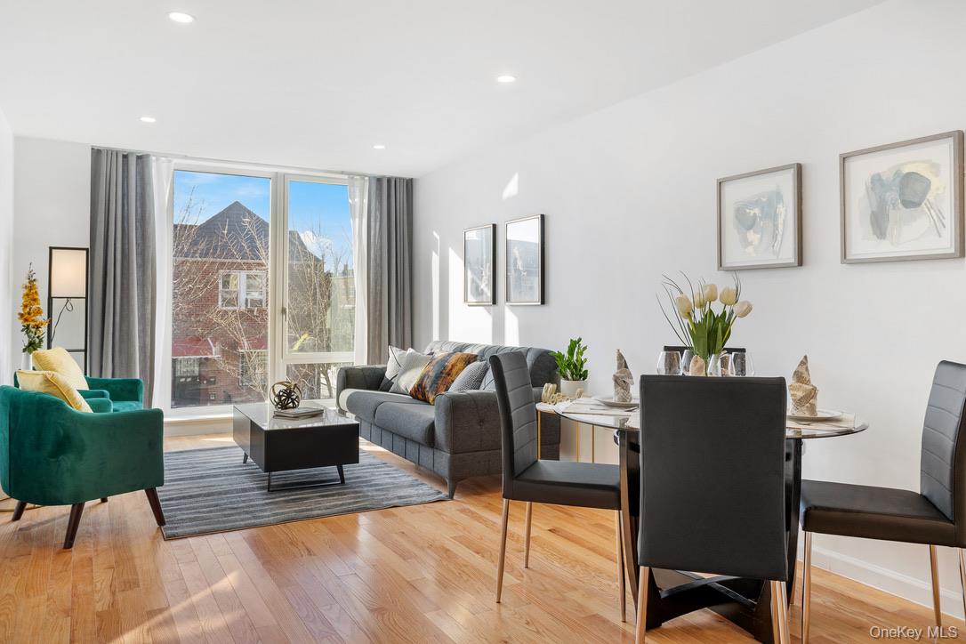 #4 photo, 56-02 31st Avenue, クイーンズ区 Woodside , NY 11377