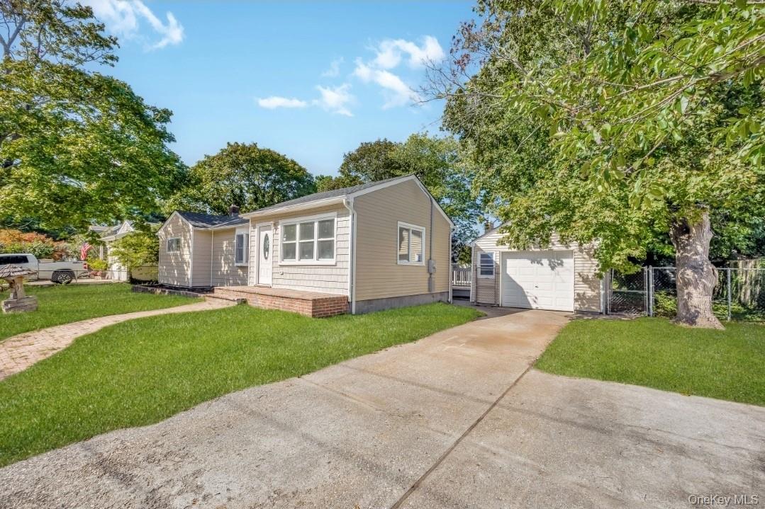 #3 photo, 57 W 6th Street, Patchogue , NY 11772