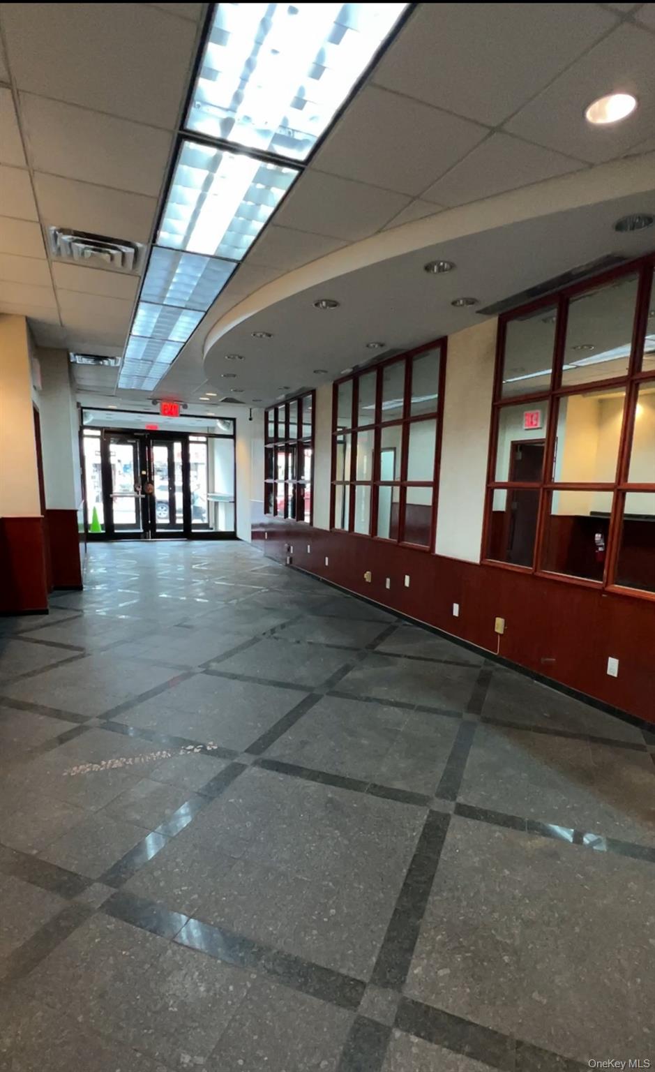 #3 photo, 136-81 Roosevelt Avenue, Flushing , NY 11354