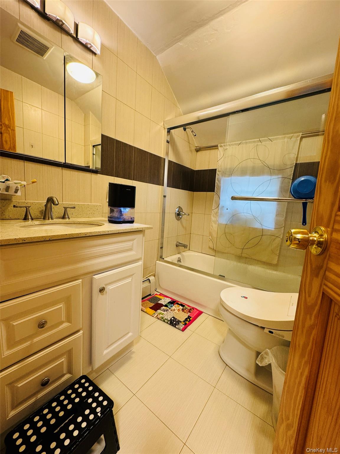 #6 photo, 35-80 161 Street, Flushing , NY 11358