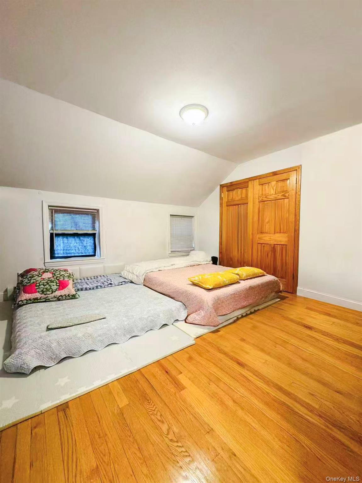 #7 photo, 35-80 161 Street, Flushing , NY 11358