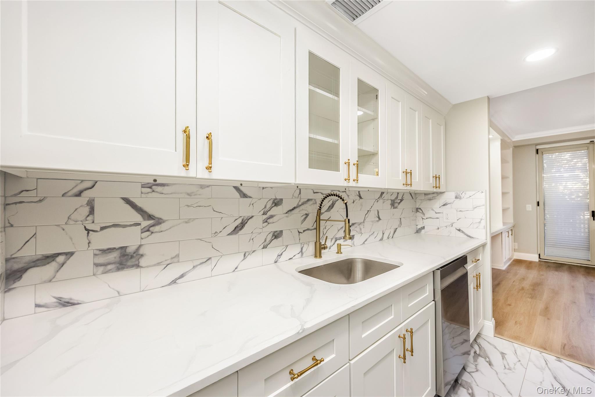 #11 photo, 100 Hilton Avenue, ナッソー郡 Garden City , NY 11530