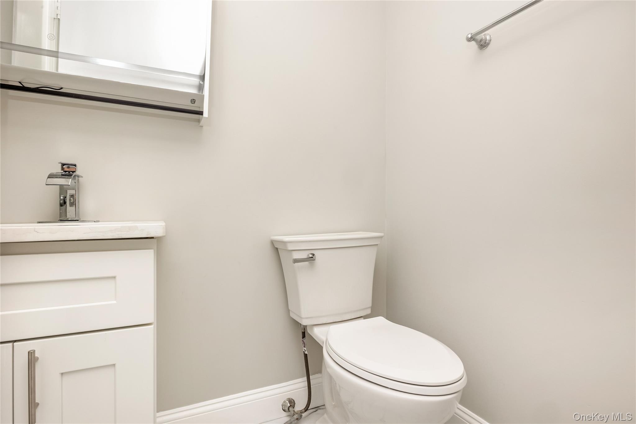 #13 photo, 100 Hilton Avenue, ナッソー郡 Garden City , NY 11530