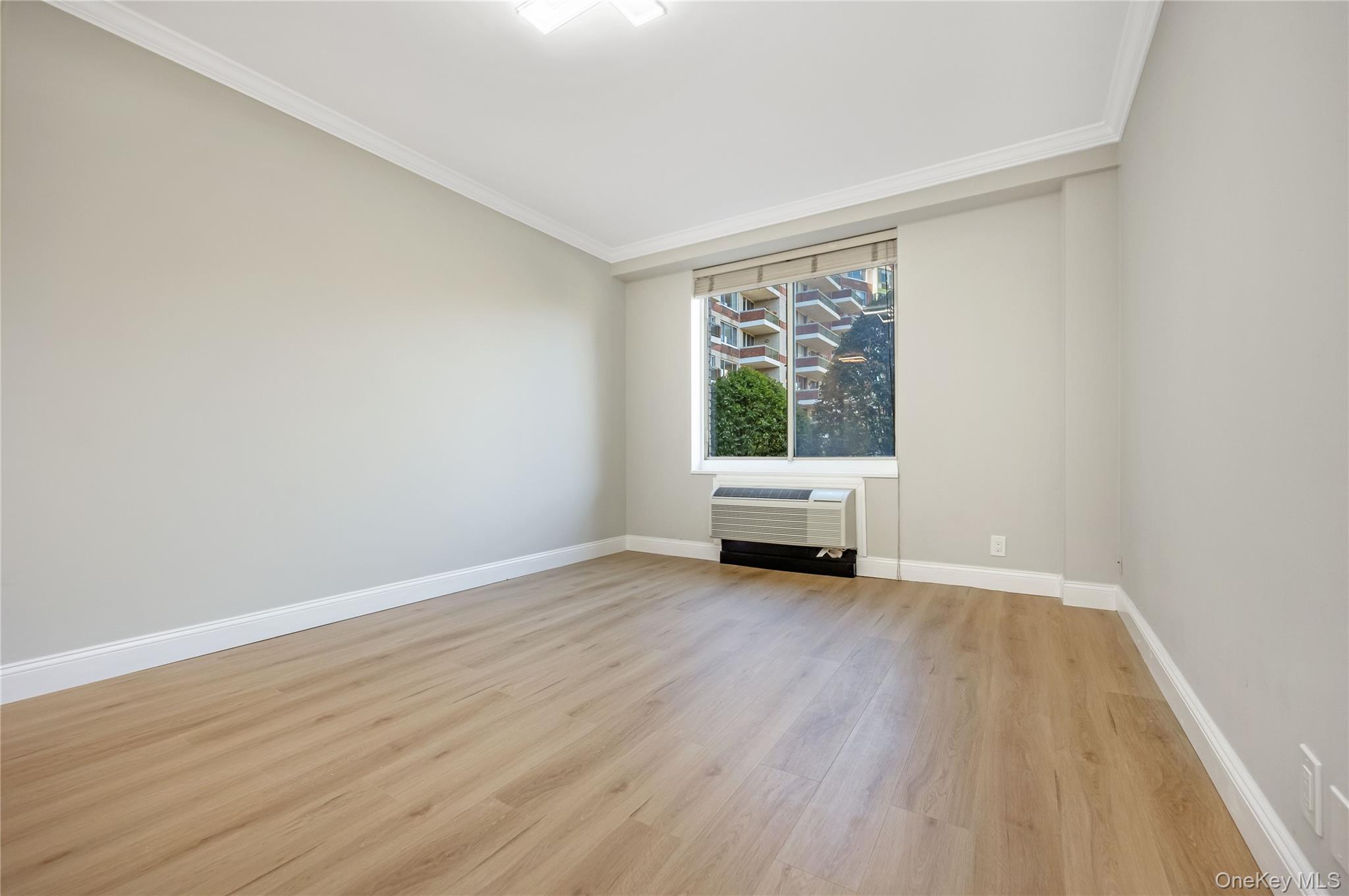 #18 photo, 100 Hilton Avenue, ナッソー郡 Garden City , NY 11530