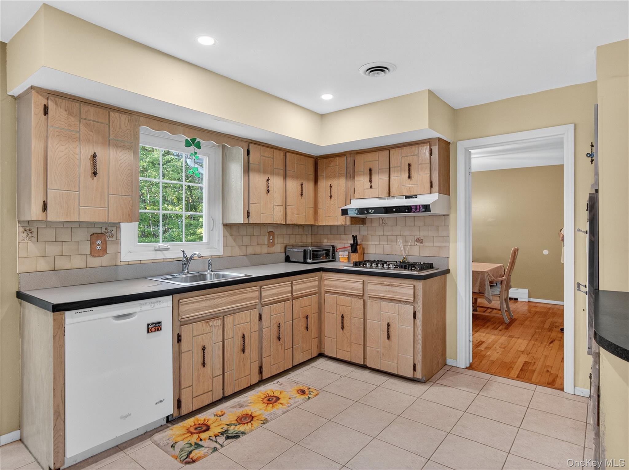 #18 photo, 20 Denver Drive, New City , NY 10956