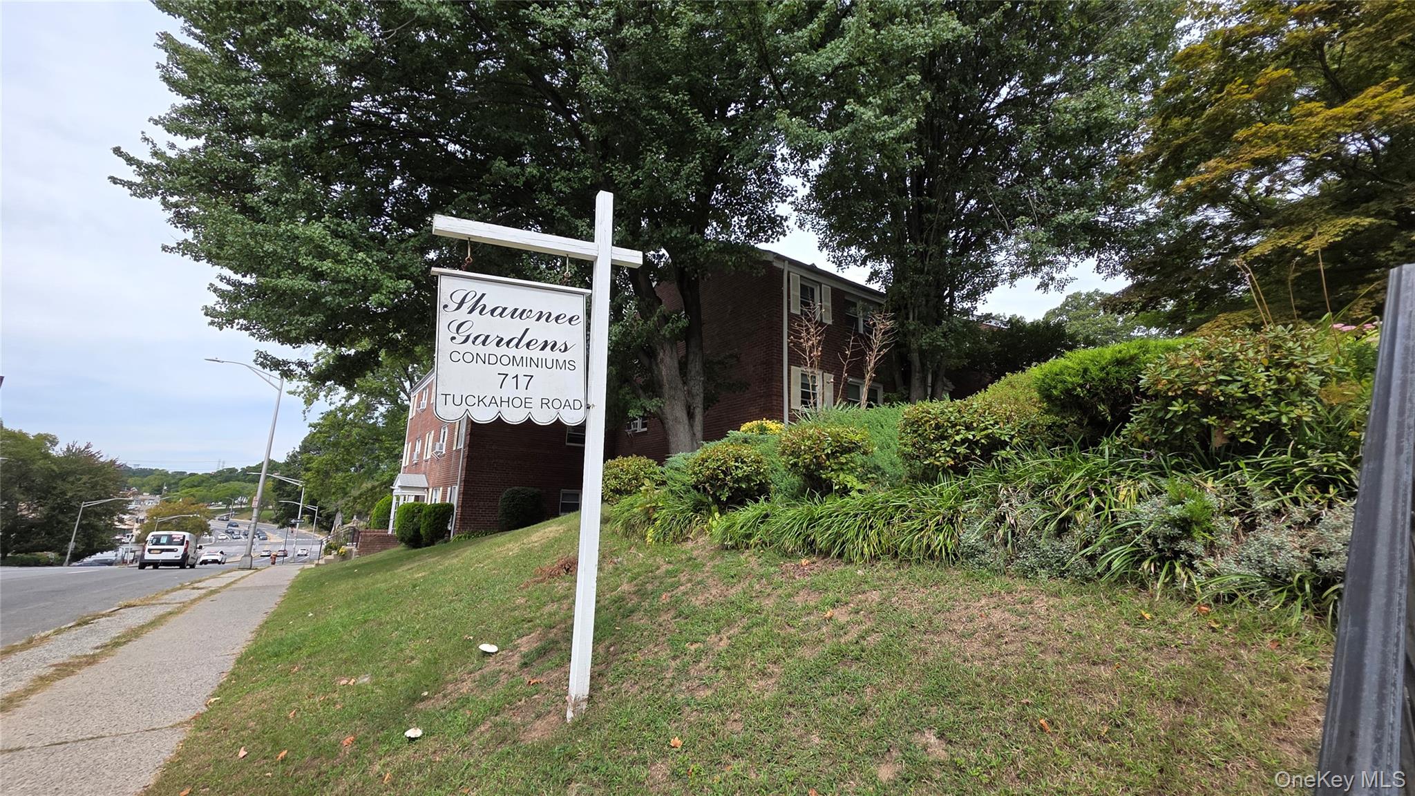 #10 photo, 717 Tuckahoe Road, Yonkers , NY 10710