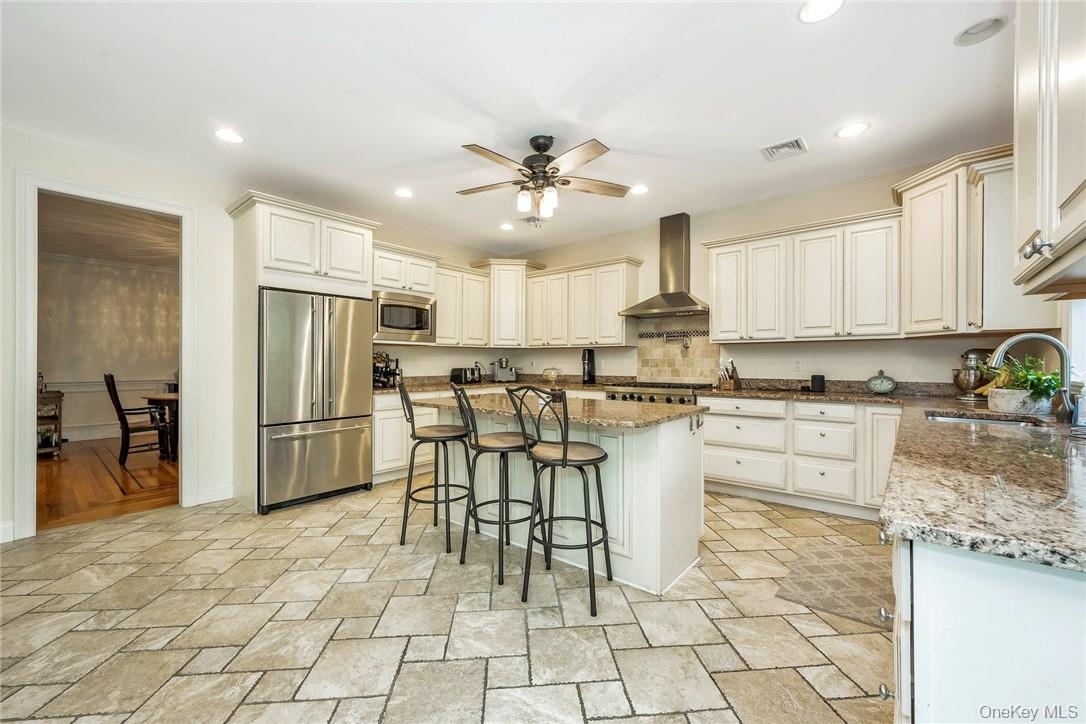 #11 photo, 696 Ridgeway, White Plains , NY 10605