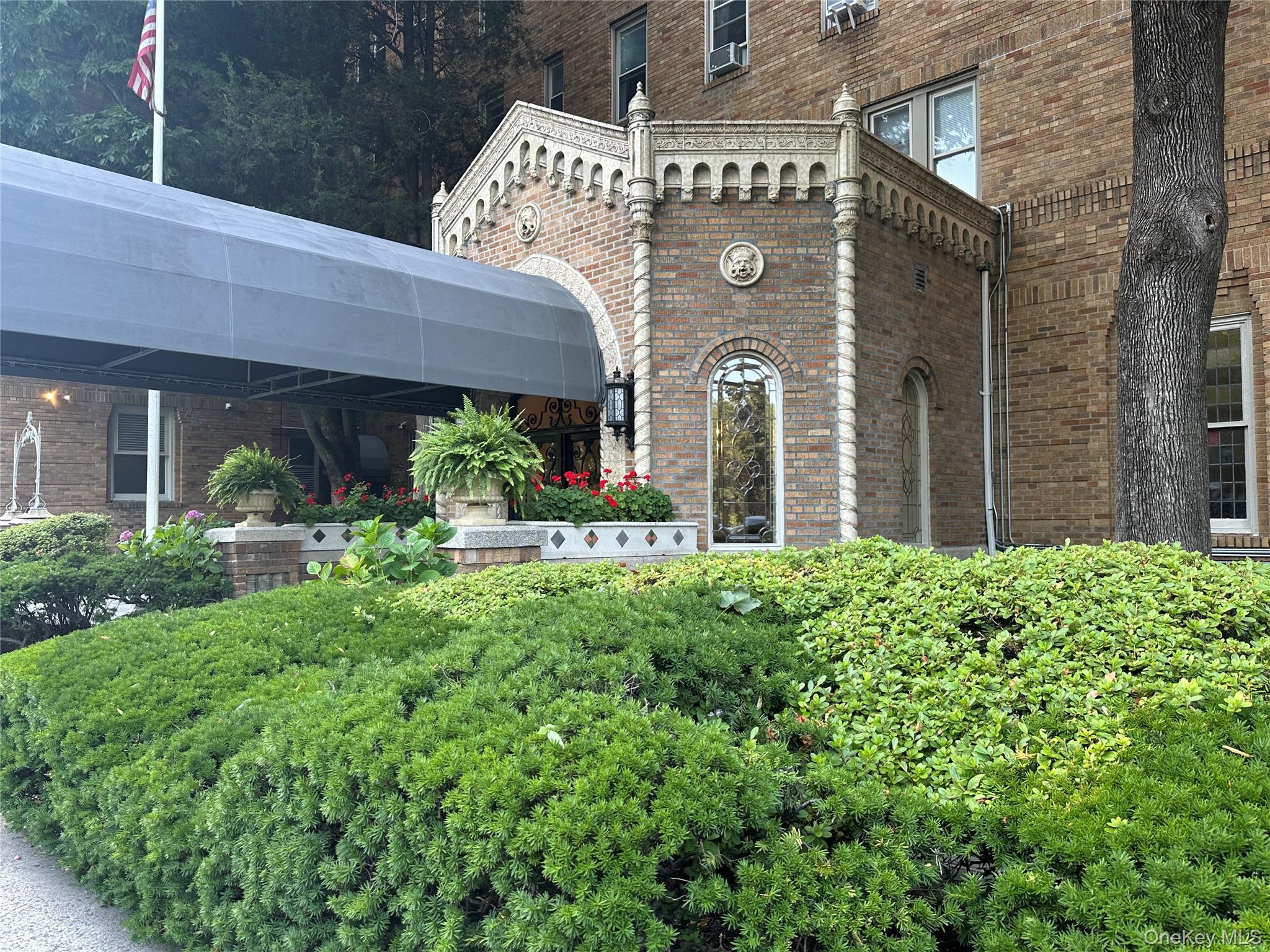 #9 photo, 219 Bronx River Road, Yonkers , NY 10704