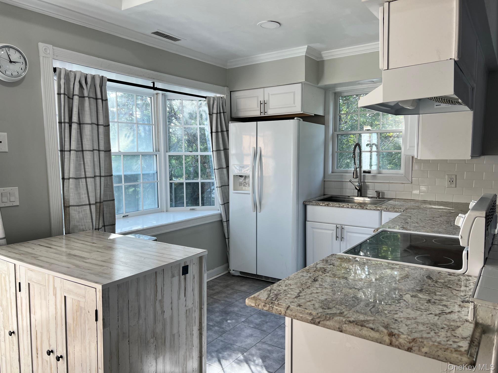 #4 photo, 35 Westbrook Road, Newburgh , NY 12550