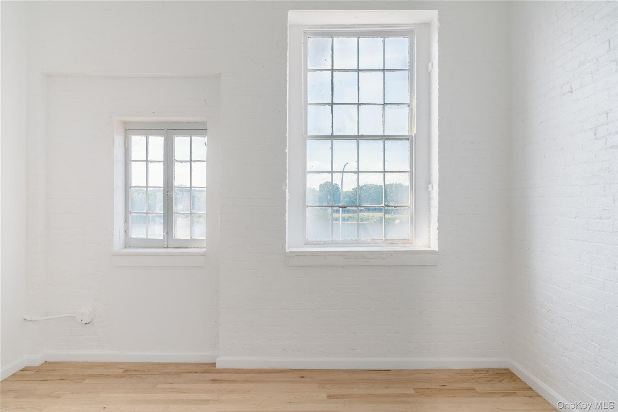 #8 photo, 155 River Street, Troy , NY 12180