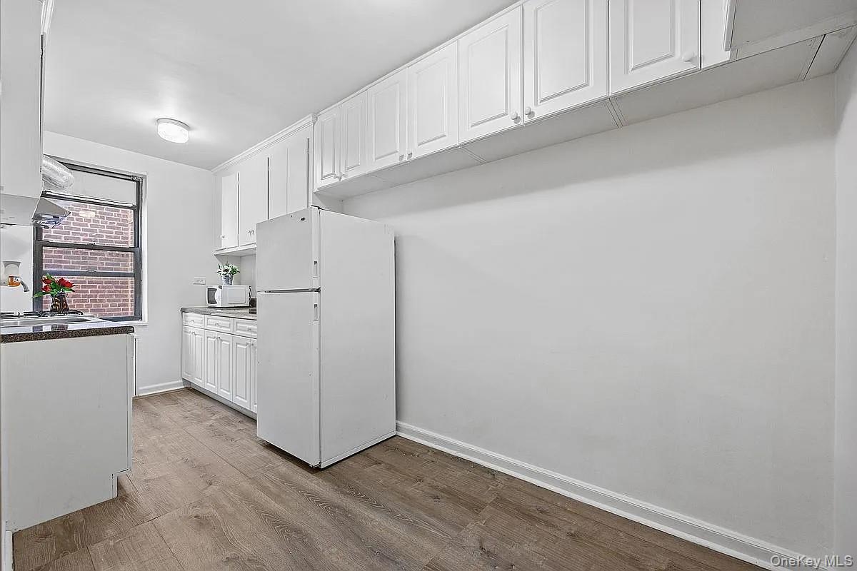 #13 photo, 99-63 66th Avenue, クイーンズ区 Rego Park , NY 11374