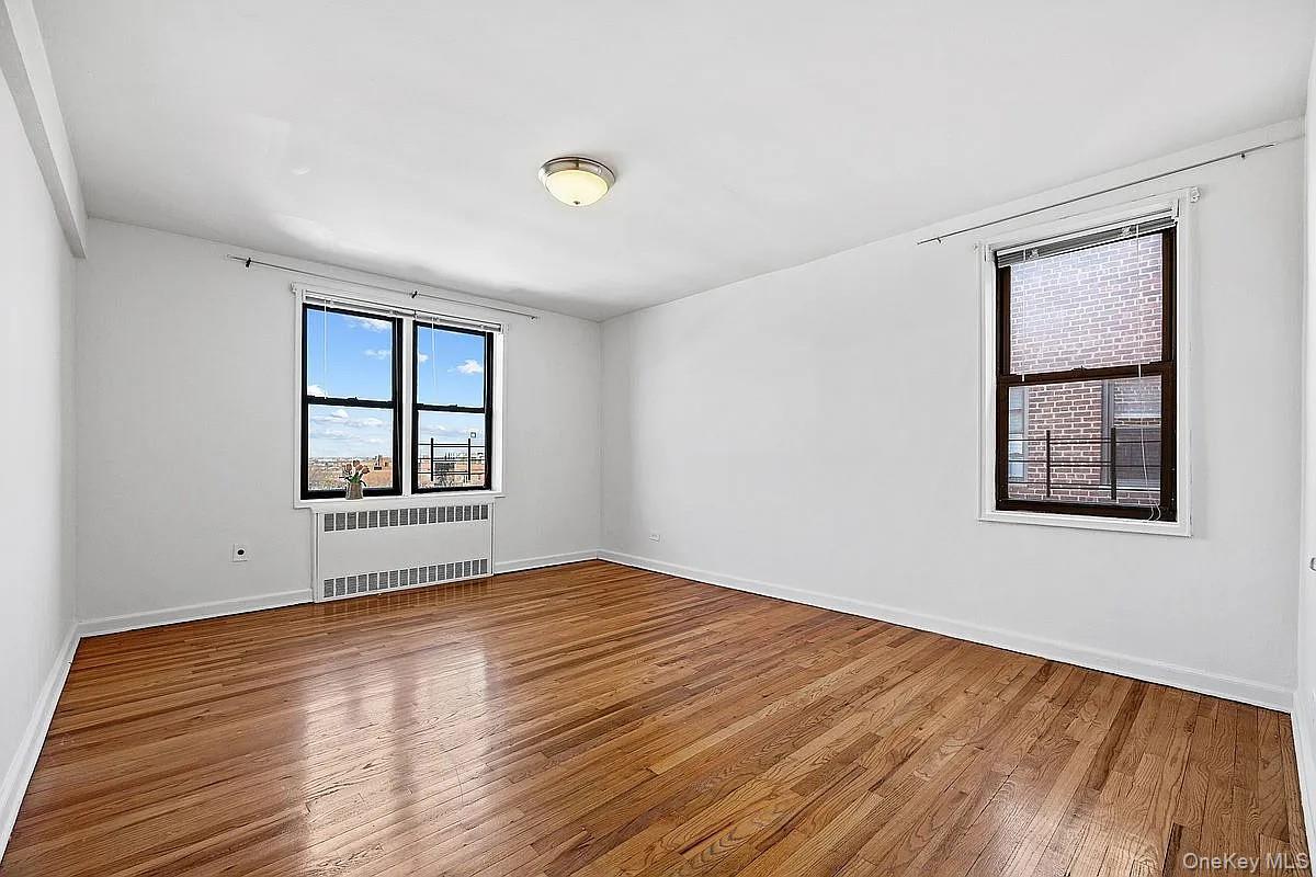 #6 photo, 99-63 66th Avenue, クイーンズ区 Rego Park , NY 11374