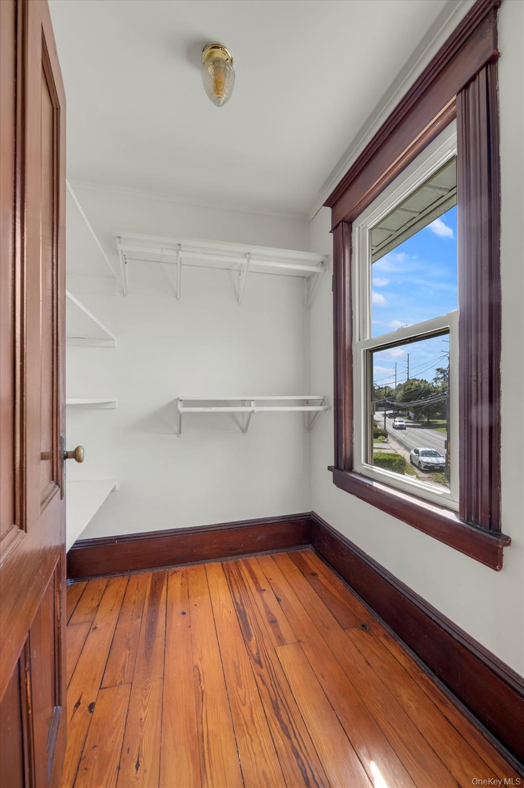 #17 photo, 182 Berry Hill Road, Syosset , NY 11791