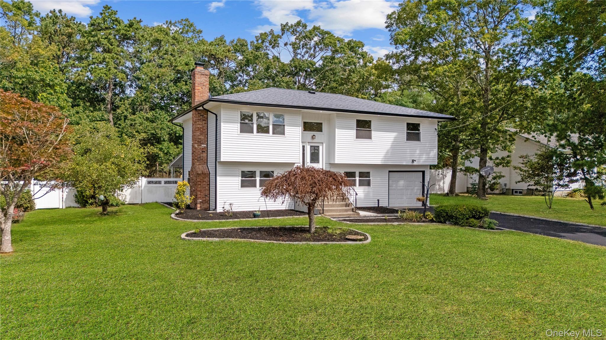 #1 photo, 43 Chanel Drive, Shirley , NY 11967