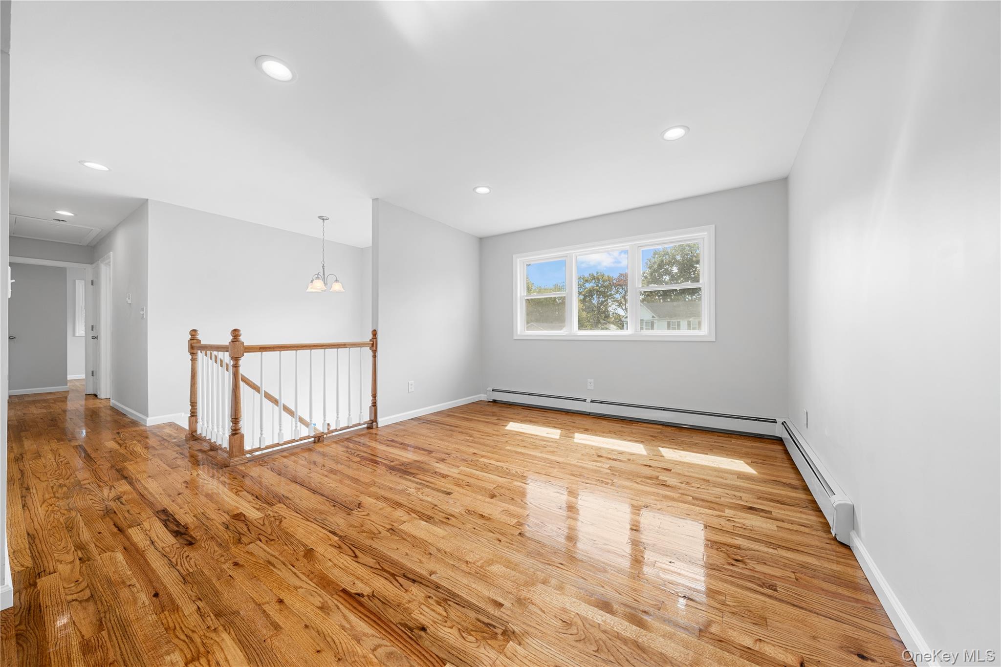 #4 photo, 43 Chanel Drive, Shirley , NY 11967