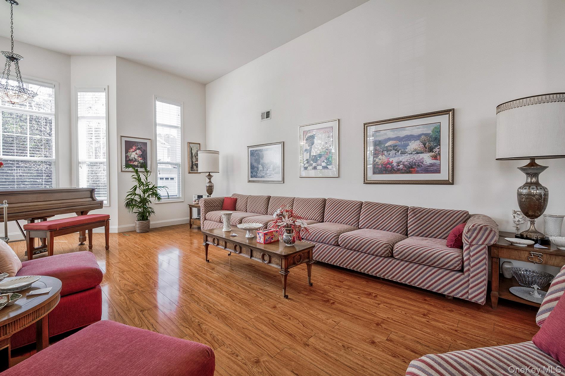 #11 photo, 60 Pacific Dunes Court, サフォーク郡 Medford , NY 11763