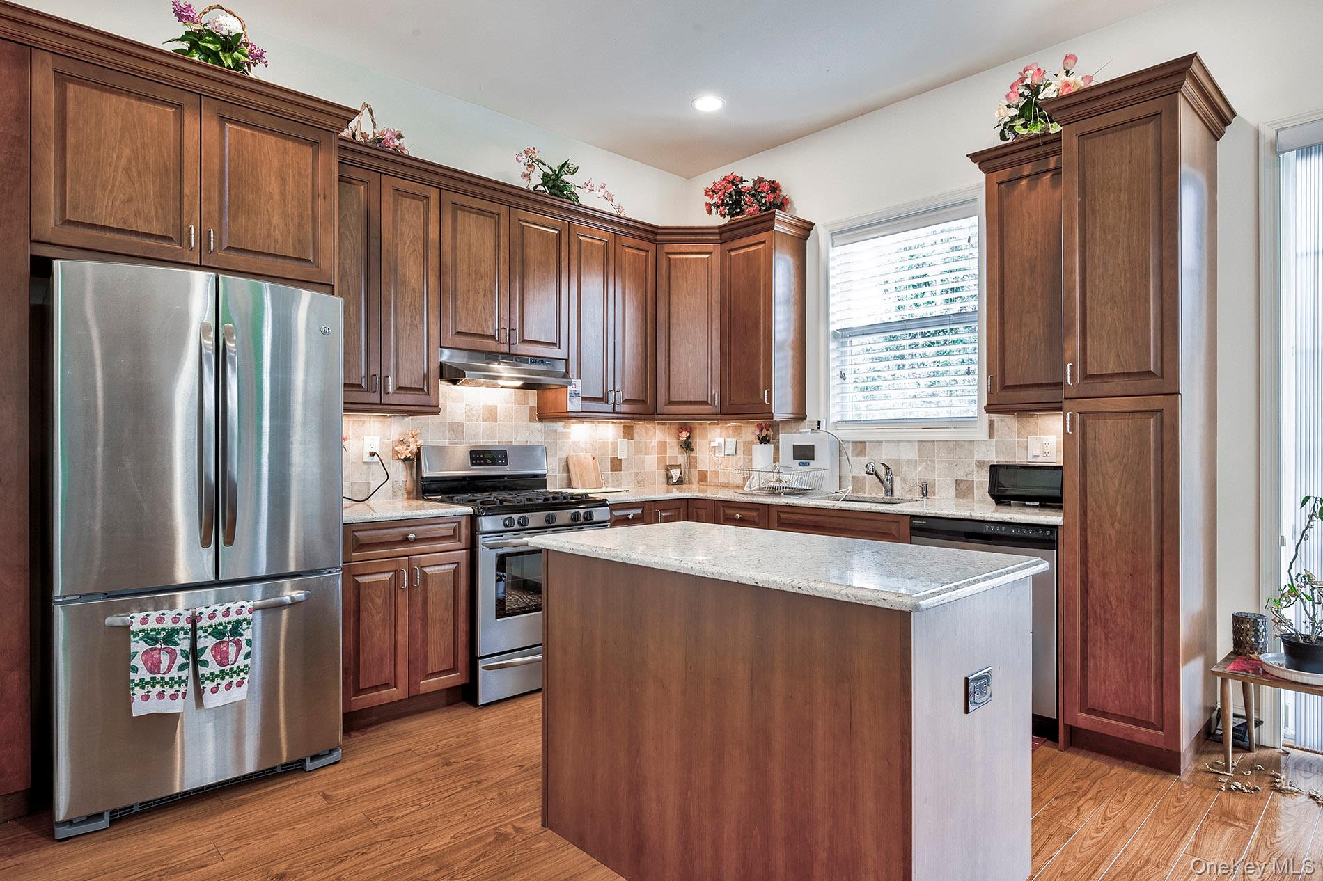 #17 photo, 60 Pacific Dunes Court, サフォーク郡 Medford , NY 11763