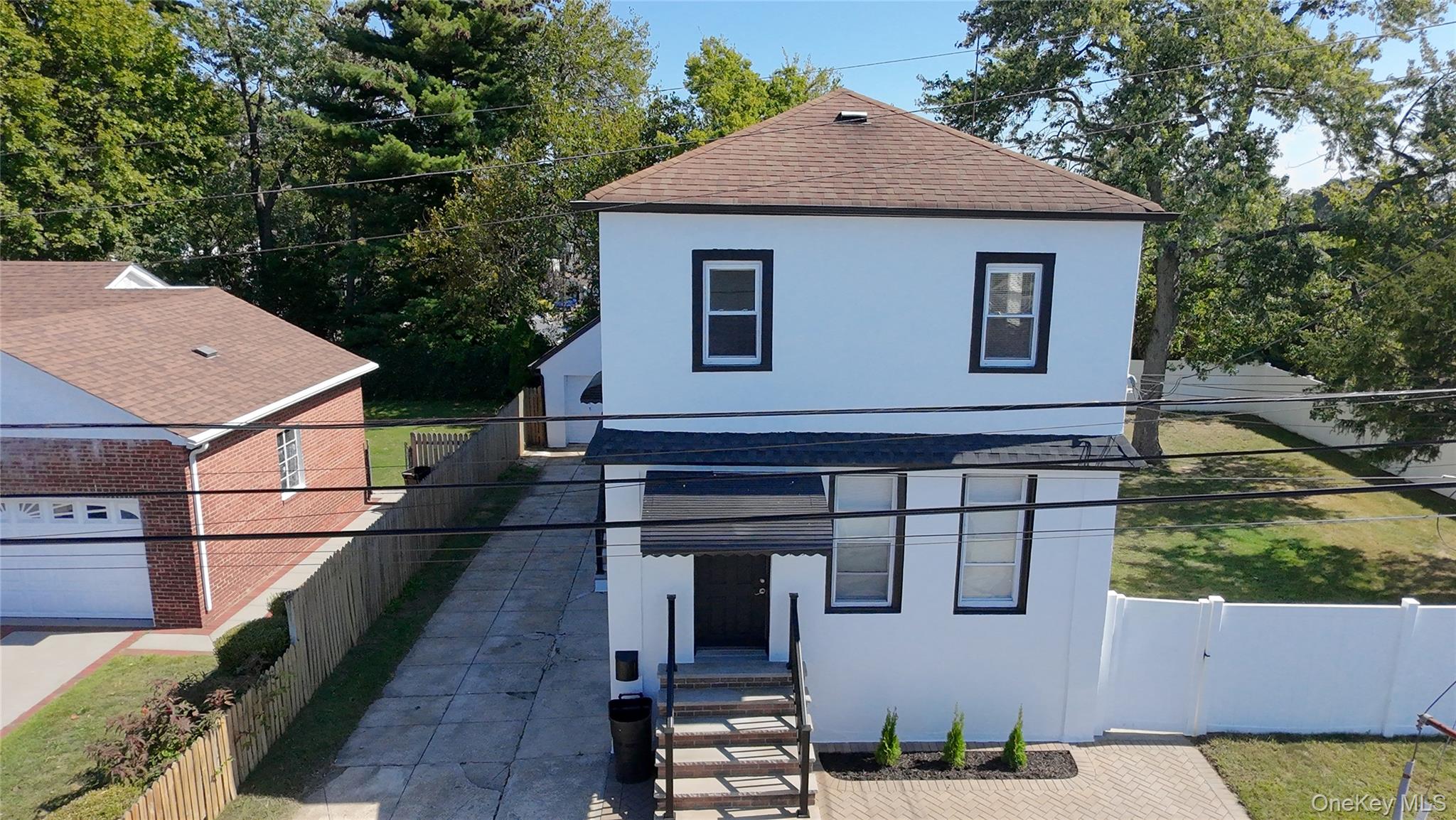 #1 photo, 489 Eureka Avenue, नासाउ काउंटी Elmont , NY 11003