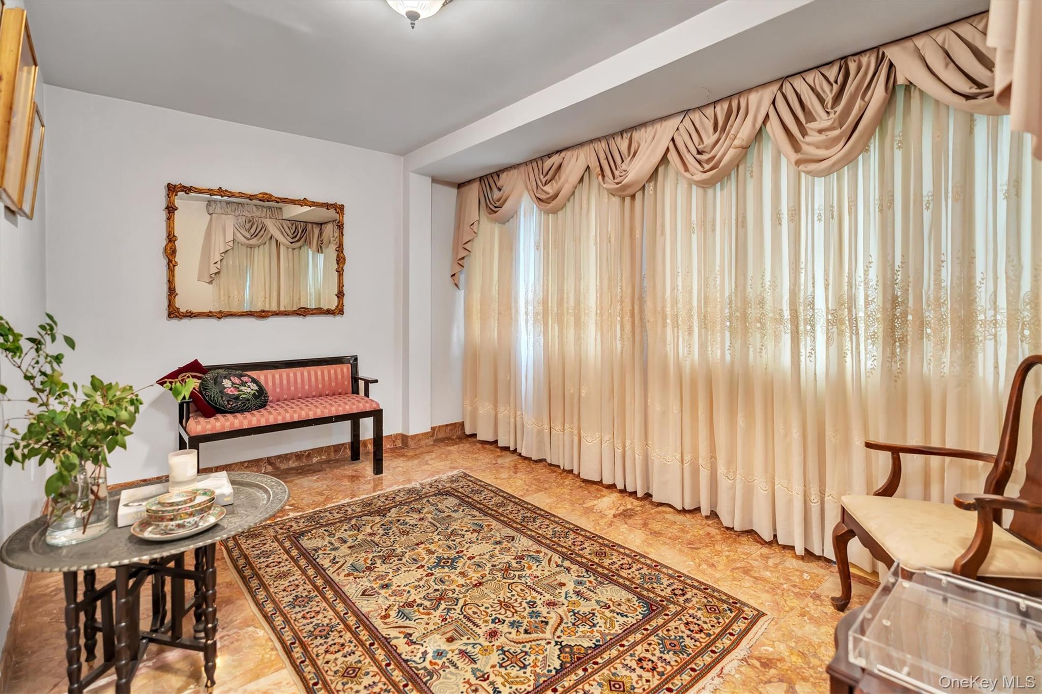 #13 photo, 125 Colonial Road, Great Neck , NY 11021