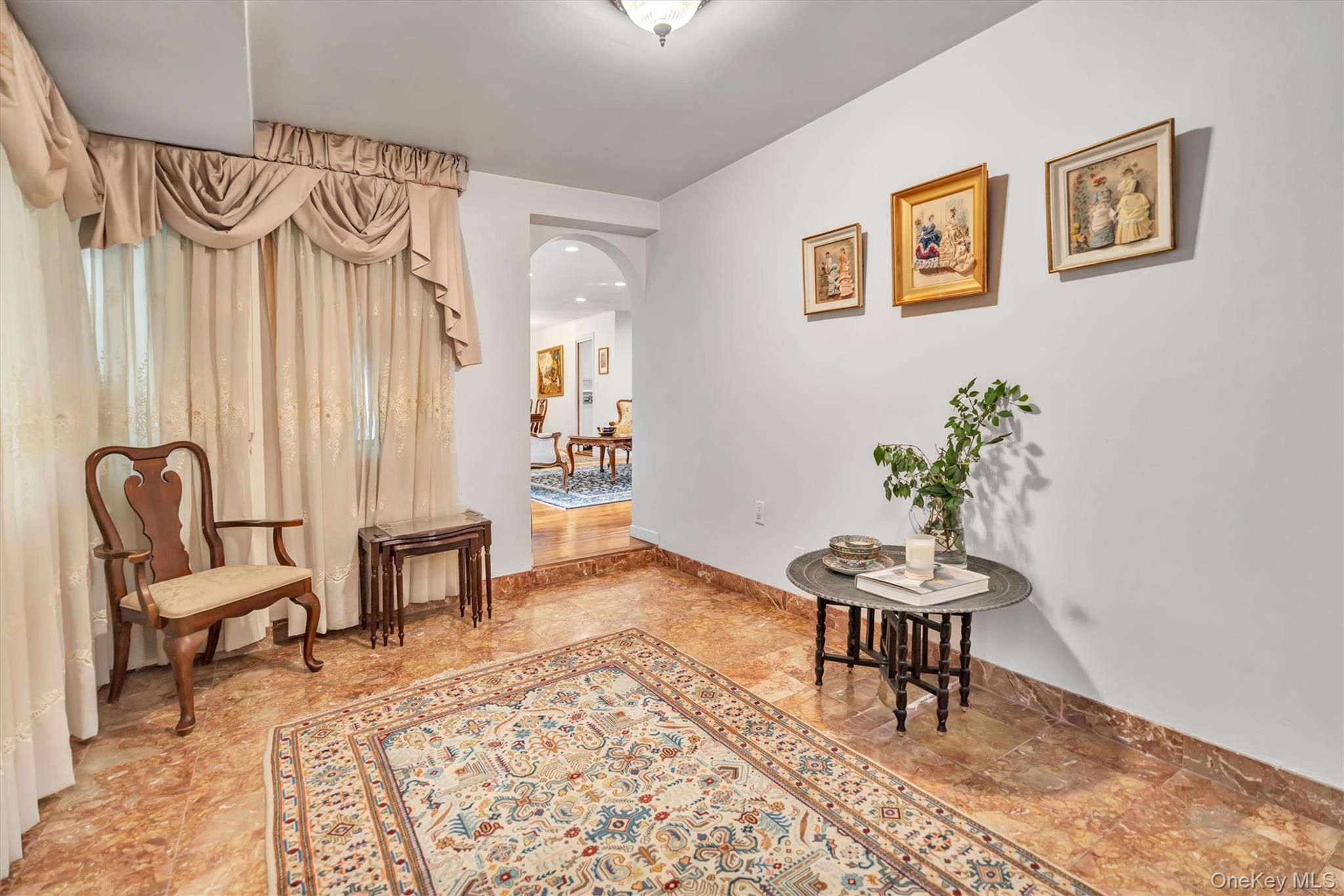 #14 photo, 125 Colonial Road, Great Neck , NY 11021