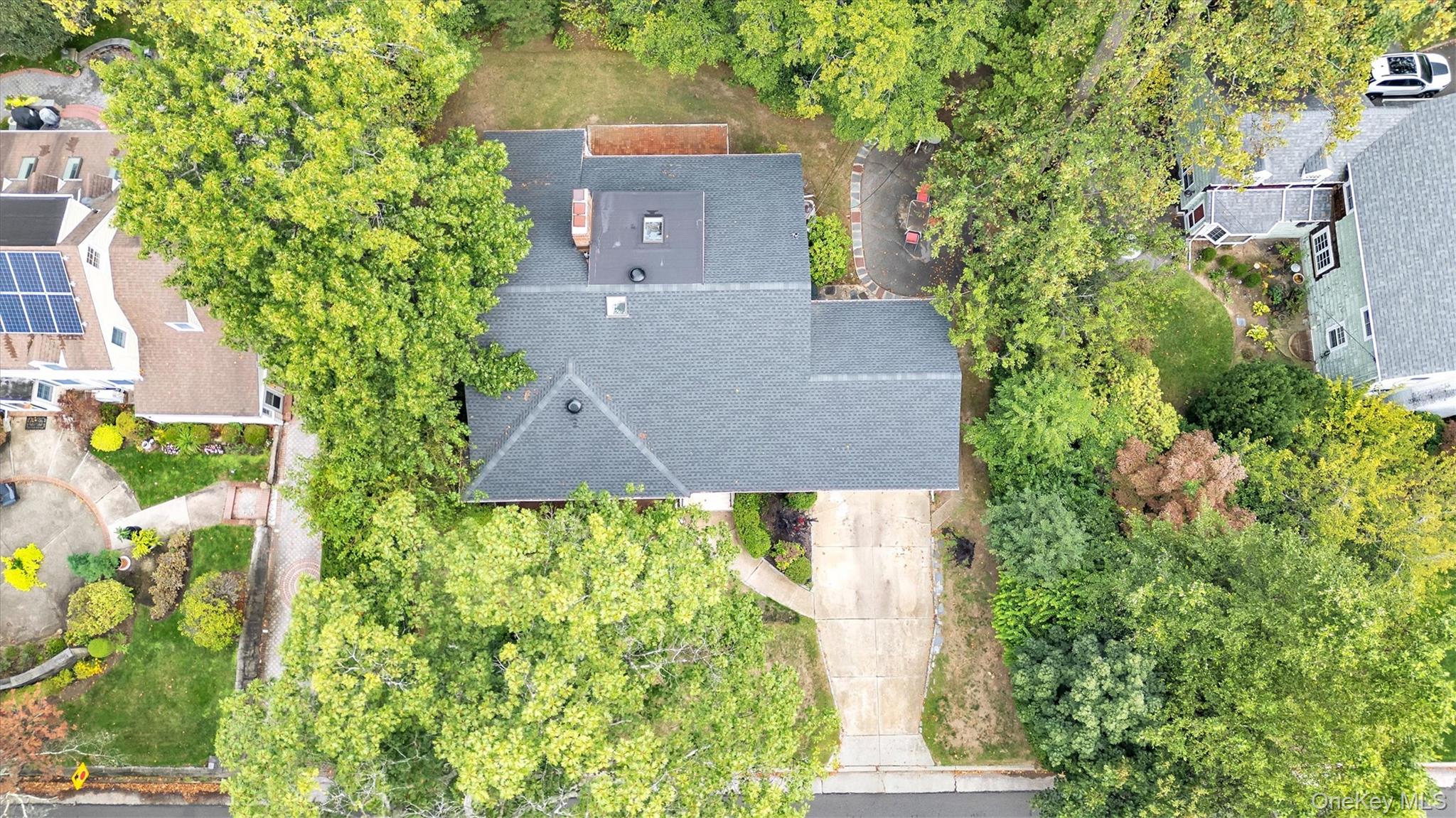 #3 photo, 125 Colonial Road, Great Neck , NY 11021