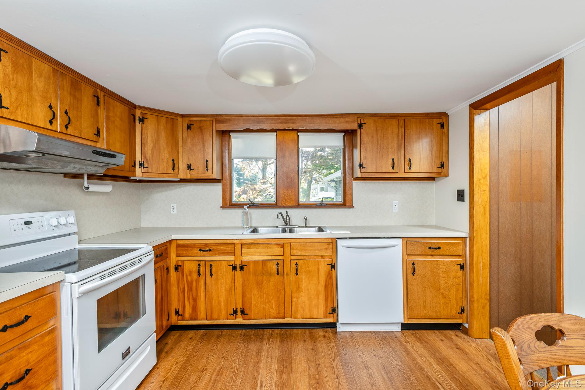 #8 photo, 261 Elm Road, Mastic Beach , NY 11951