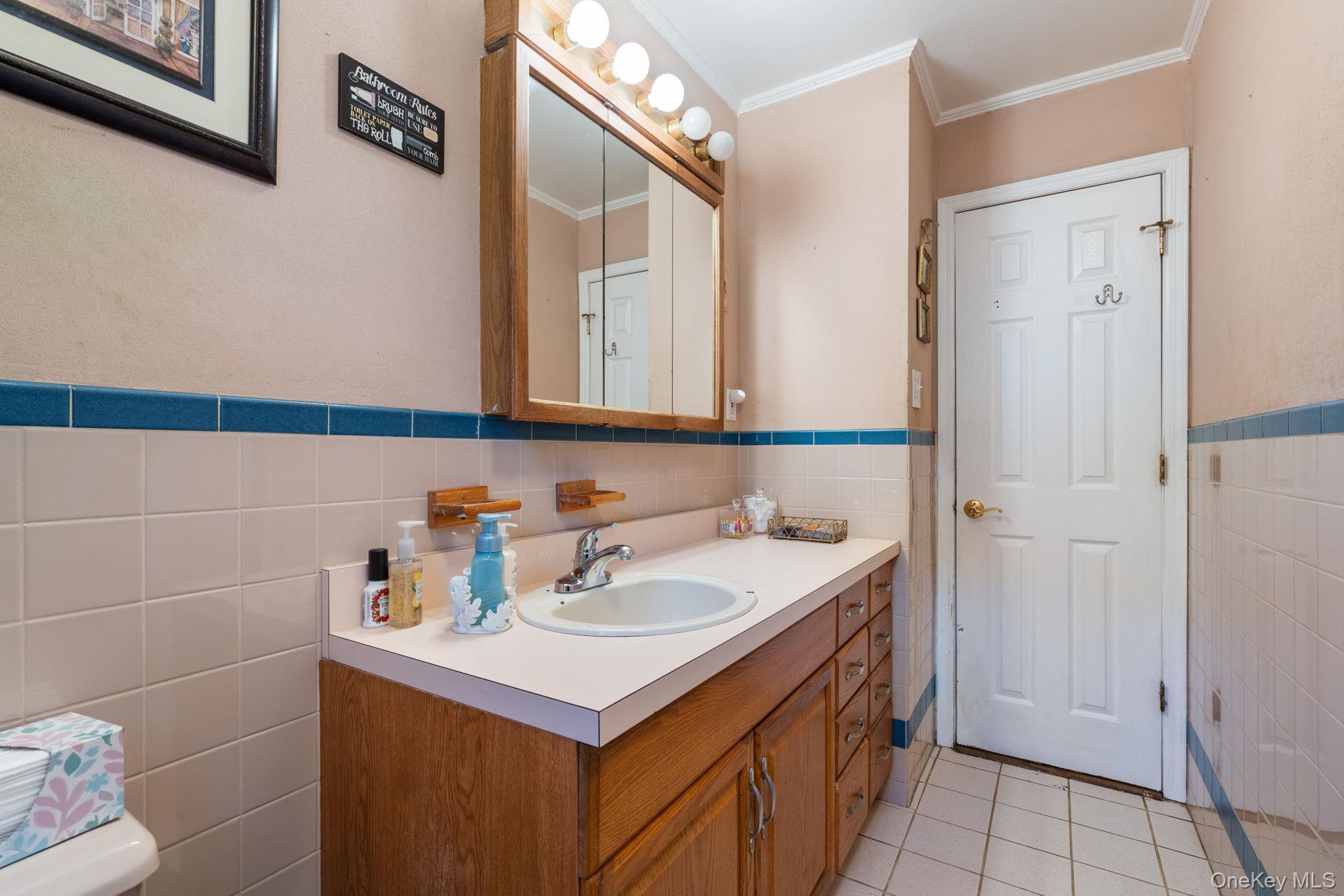 #15 photo, 68 Thorne Avenue, North Massapequa , NY 11758