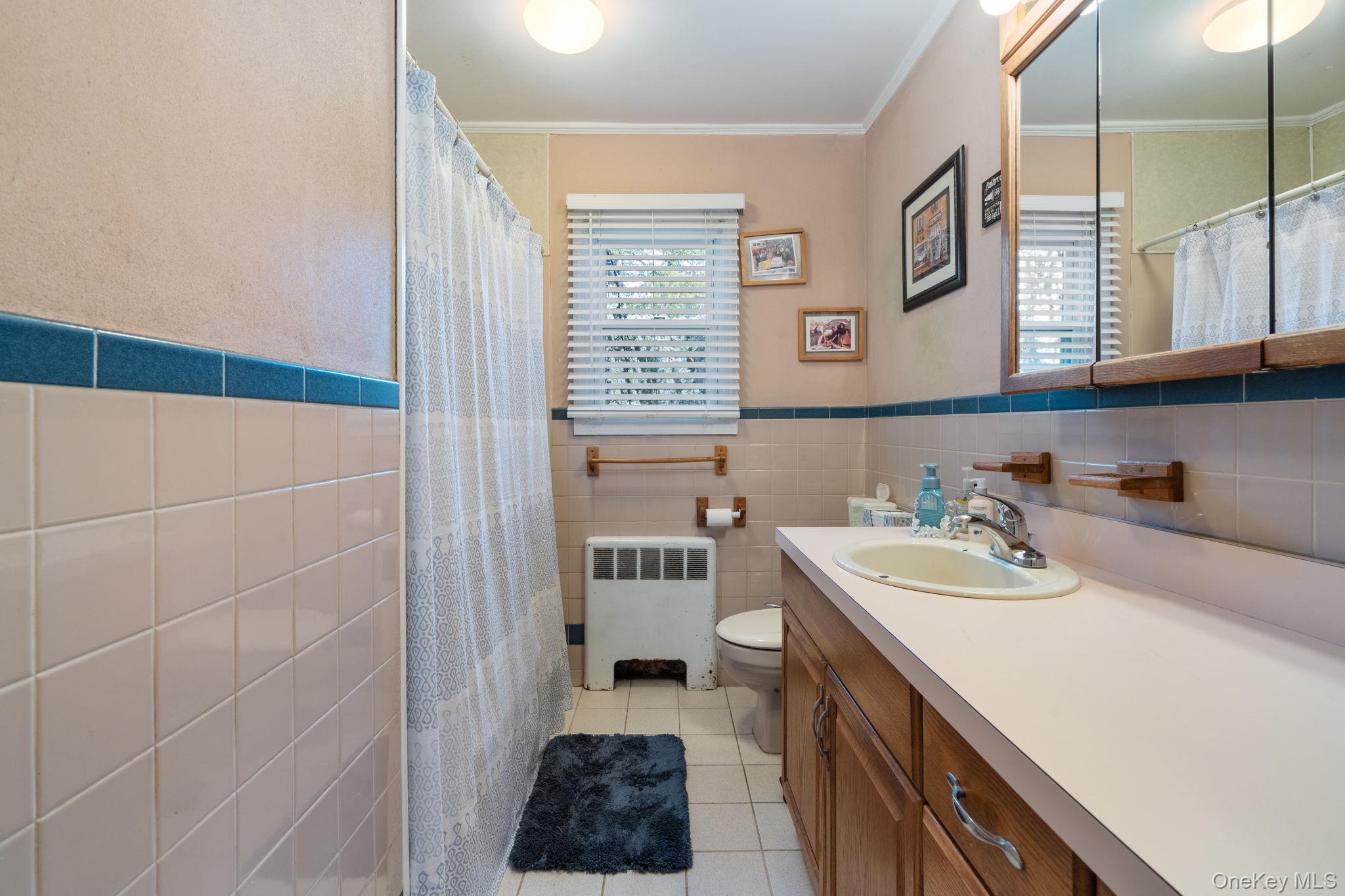 #16 photo, 68 Thorne Avenue, North Massapequa , NY 11758